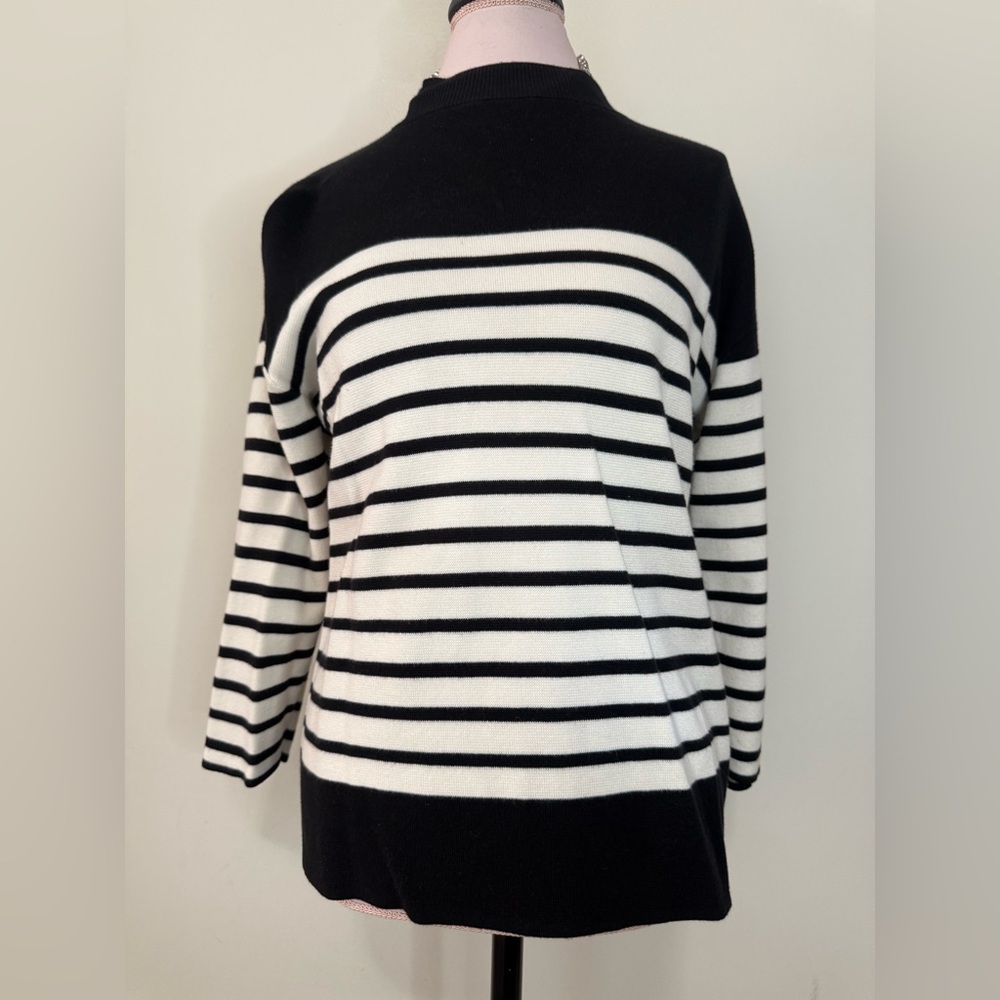 Talbots NWT Black and White Striped Turtleneck Sweater In size large